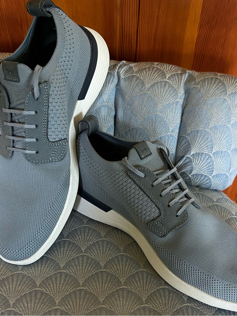 Wolf & Shepherd Men's Grey Mesh Derby shoes Size 9